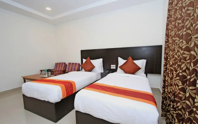 OYO 4733 Champion Residency