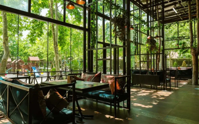 Vogue Hotel