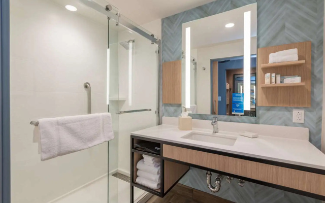 Hilton Garden Inn Boston Canton