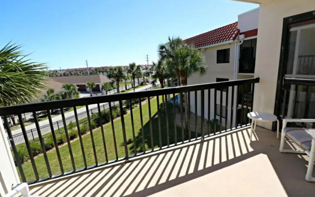 Ocean Village Club E31