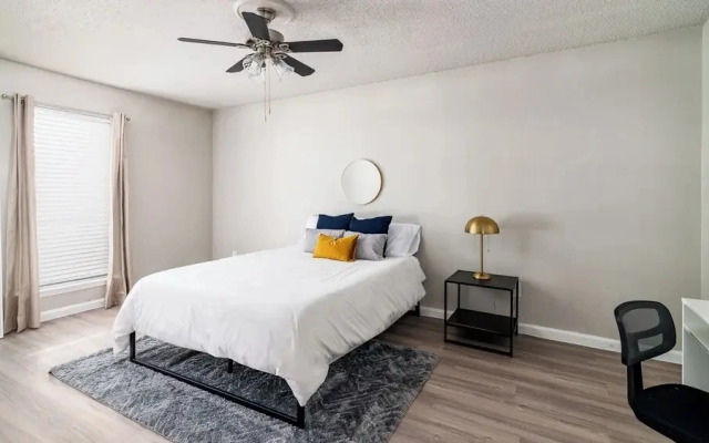 The Austin Retreat at Hyde Park