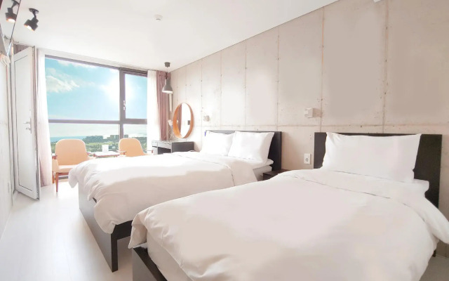 Cnb Hotel (Cozyandboutique)