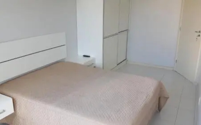 Apto Ingleses à 50mts da praia