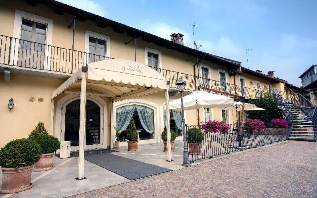 Отель Cascina Di Corte Италия, Венария-Реале - отзывы, цены и фото номеров - забронировать отель Cascina Di Corte онлайн вид на фасад