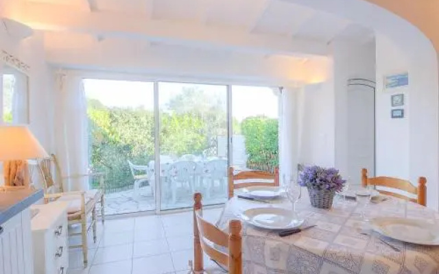 Holiday Home Les Parcs de Gassin-5