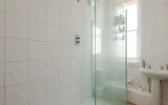 Fantastic Bright 2 Bed Notting Hill