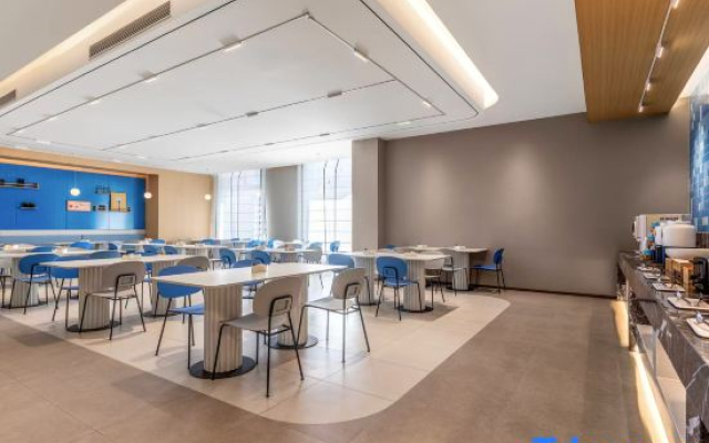 Homeinn Hotel (Cangzhou Huanghua College East Road)