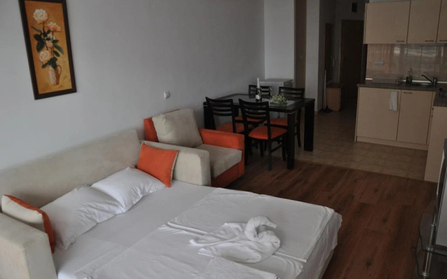 Sunny Holiday Apartments