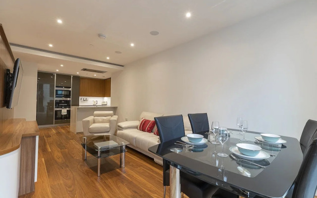 Charming 2BR Apt. Close to Wandsworth Town st