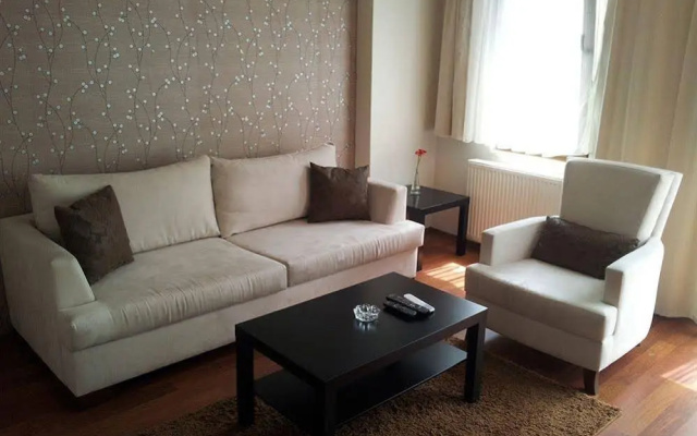 Elma Suites