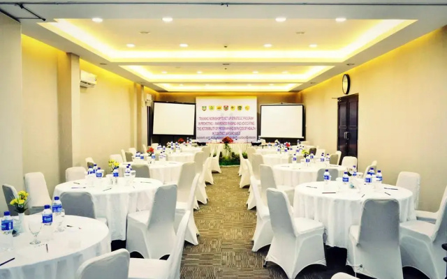 Lampion Hotel Solo