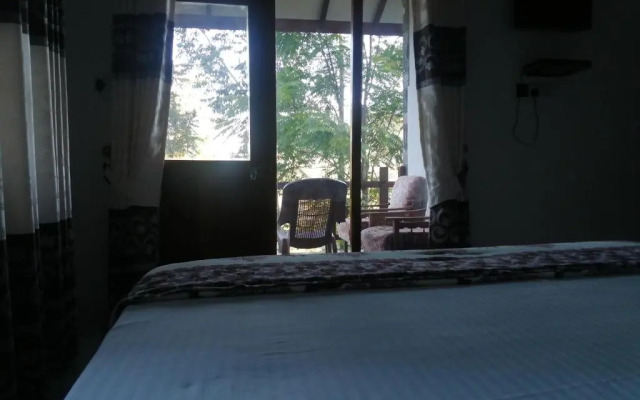solitary resort