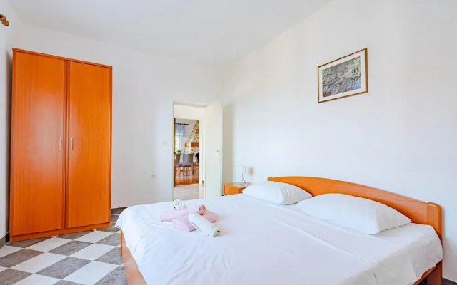 Awesome Home in Potomje With 3 Bedrooms and Wifi