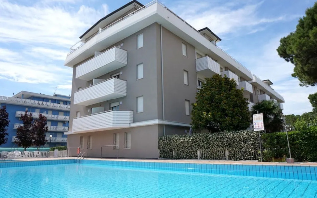 Enjoy Your Holiday in our Pool-beahost