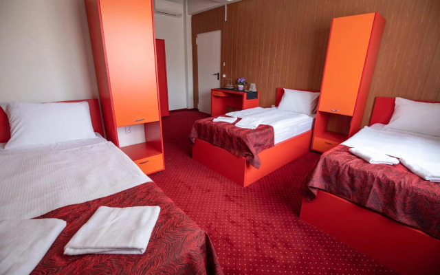 Népliget Hotel