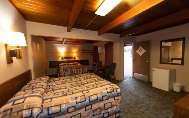 Cedar Inn
