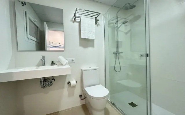Arago 271 in Roses With 2 Bedrooms and 2 Bathrooms