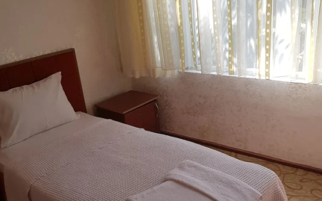 Paradise Hotel