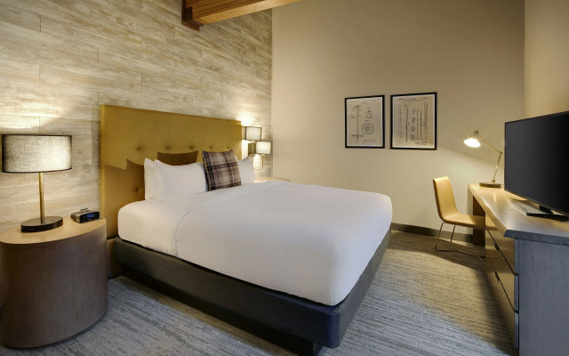 Highline Vail — a DoubleTree by Hilton