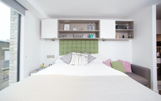 Modern Studios, LEICESTER - SK