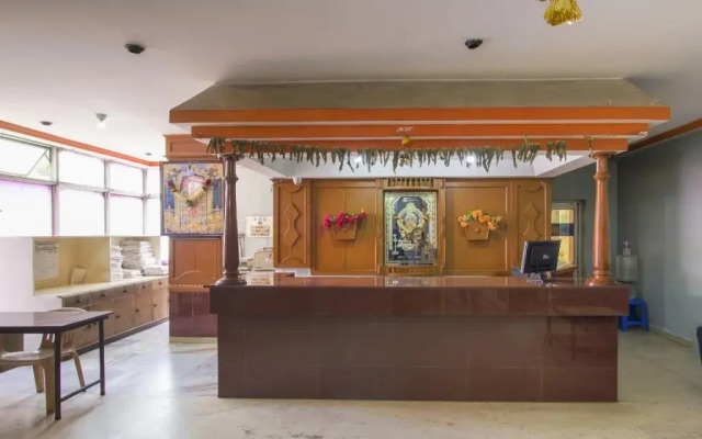 OYO Flagship 42700 White Sand Guest House