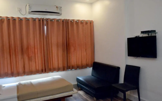 Hotel Raj