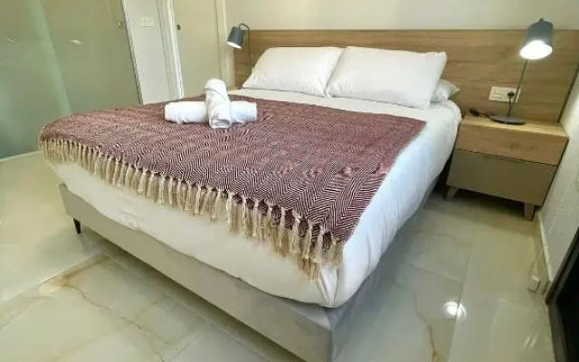 Luxury second floor apartment LA1