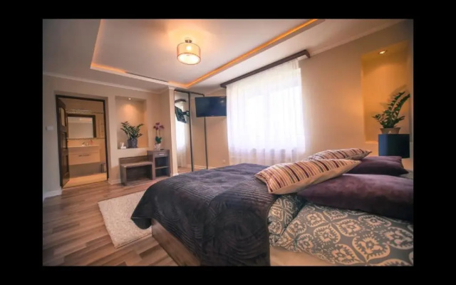 PIANO CAFE b&b