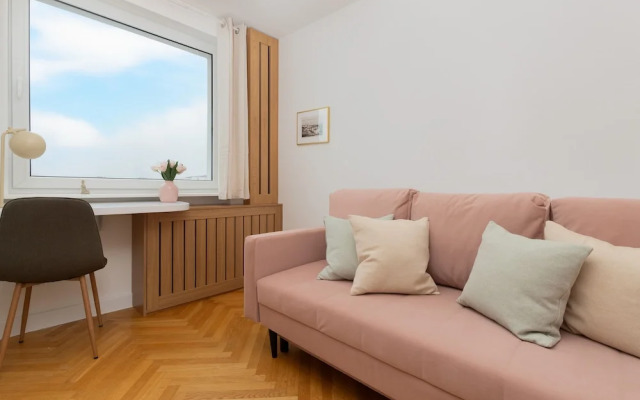 Pastel Apartment in Gdynia by Renters
