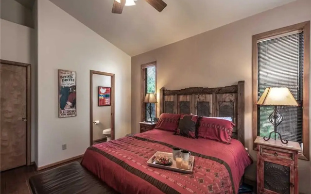 Homers Hideaway - Three Bedroom Cabin