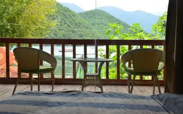 N 27 Guesthouse