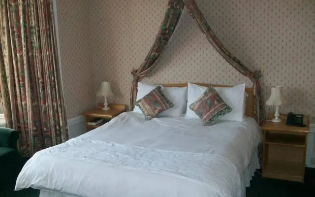 Victoria Hotel