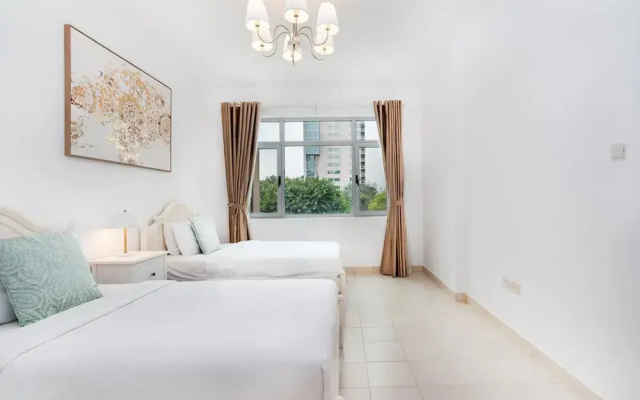 Lux BnB Greens & Views Lake View