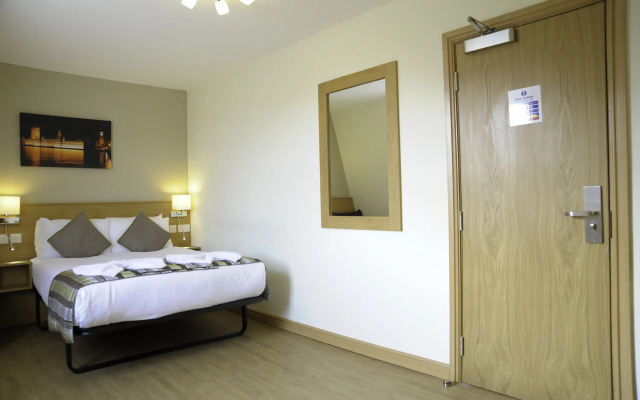 Kings Cross Inn Hotel