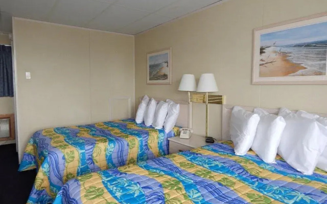 Thunderbird Beach Motel