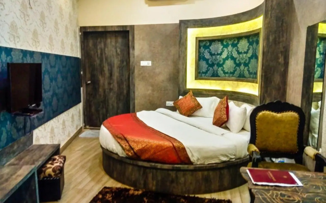 Dwivedi Hotels Sri Omkar Palace