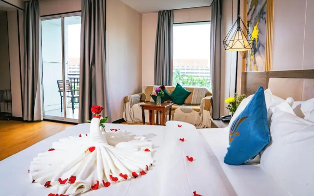 Sunshine Hotel