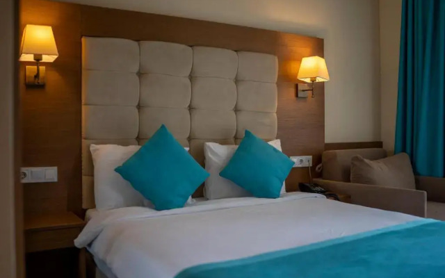 Liona Hotel