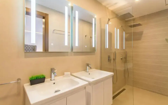 Top Modern Prime Location 2mn to the sea