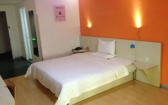 7 Days Inn Penglai Penglaige Scene District Dengzhou Road Branch