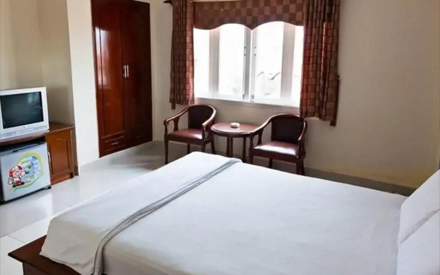 The Six Hotel Hoang Long Son 3