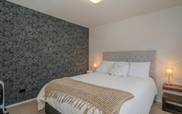 Sunny Days Retreat - Tairua Holiday Home