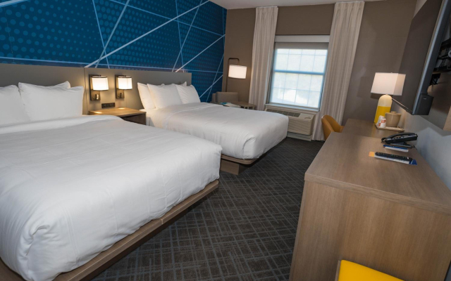 Comfort Inn & Suites River City Decatur