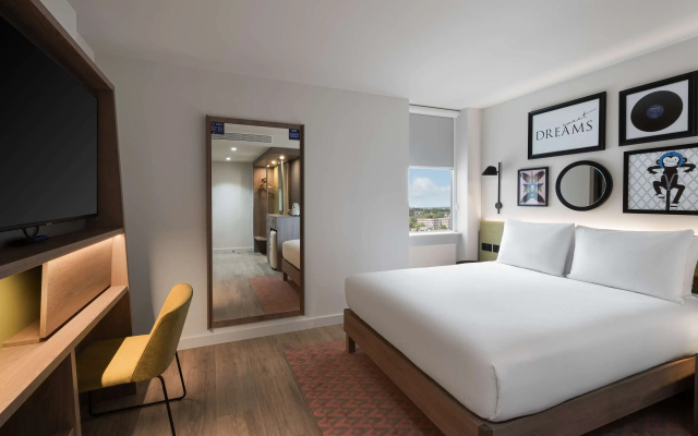 Hampton by Hilton London Ealing