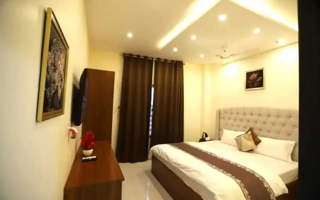 Hotel R Raghavam