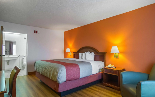 Motel 6 Waycross GA