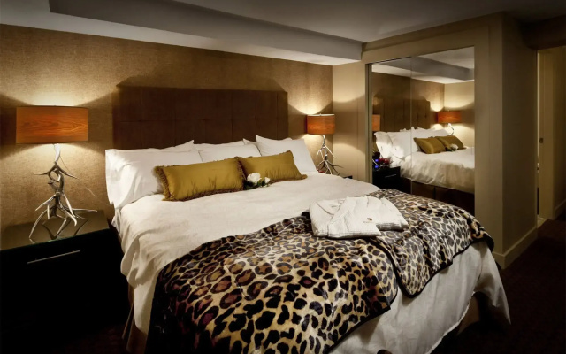 Executive - The Inn at Whistler Village