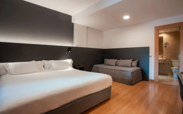 Hotel Sancho Ramírez