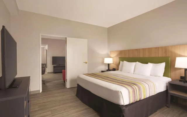 Country Inn & Suites