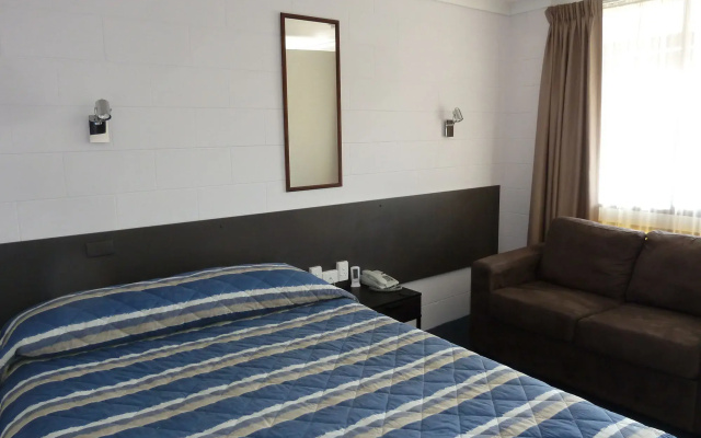 Mandalay Motel